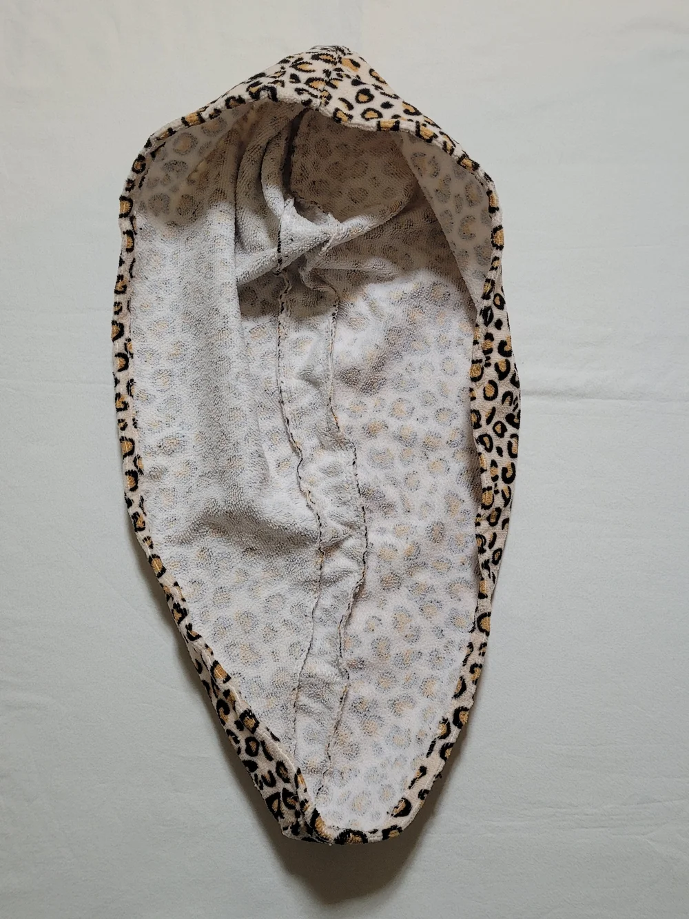 Leopard Print White Microfiber Hair Towel Wrap NWOT